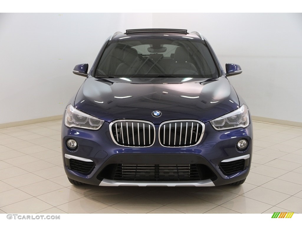 2017 X1 xDrive28i - Mediterranean Blue Metallic / Black photo #2