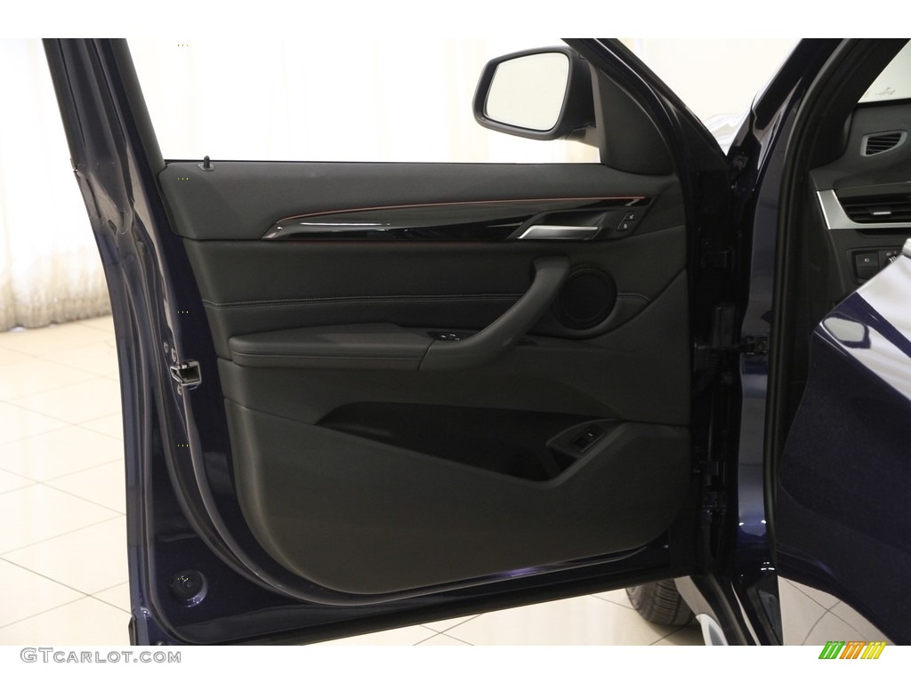 2017 X1 xDrive28i - Mediterranean Blue Metallic / Black photo #4