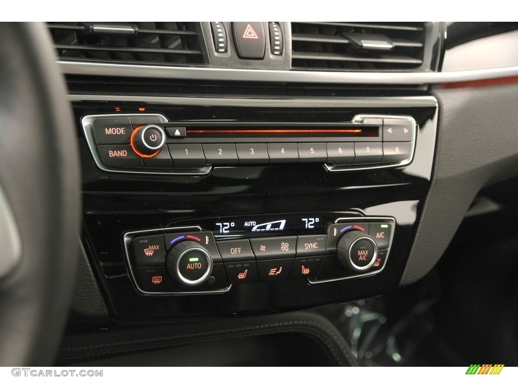 2017 X1 xDrive28i - Mediterranean Blue Metallic / Black photo #13