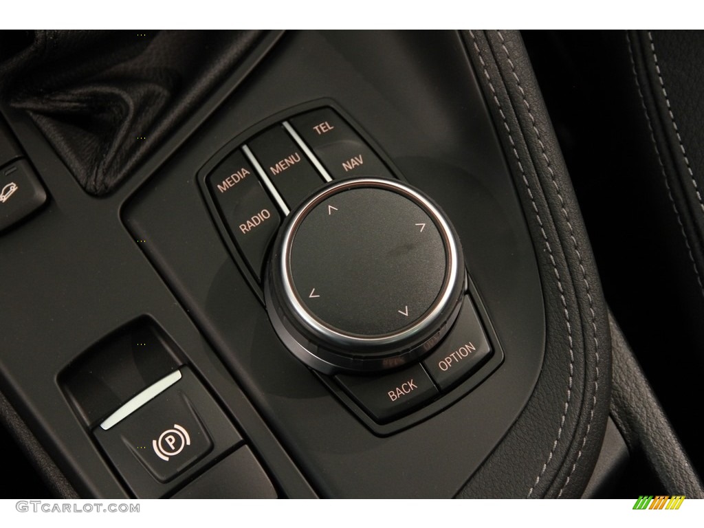 2017 X1 xDrive28i - Mediterranean Blue Metallic / Black photo #16