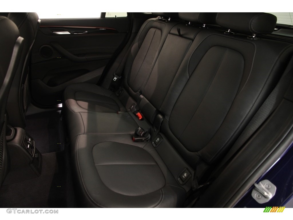 2017 X1 xDrive28i - Mediterranean Blue Metallic / Black photo #21