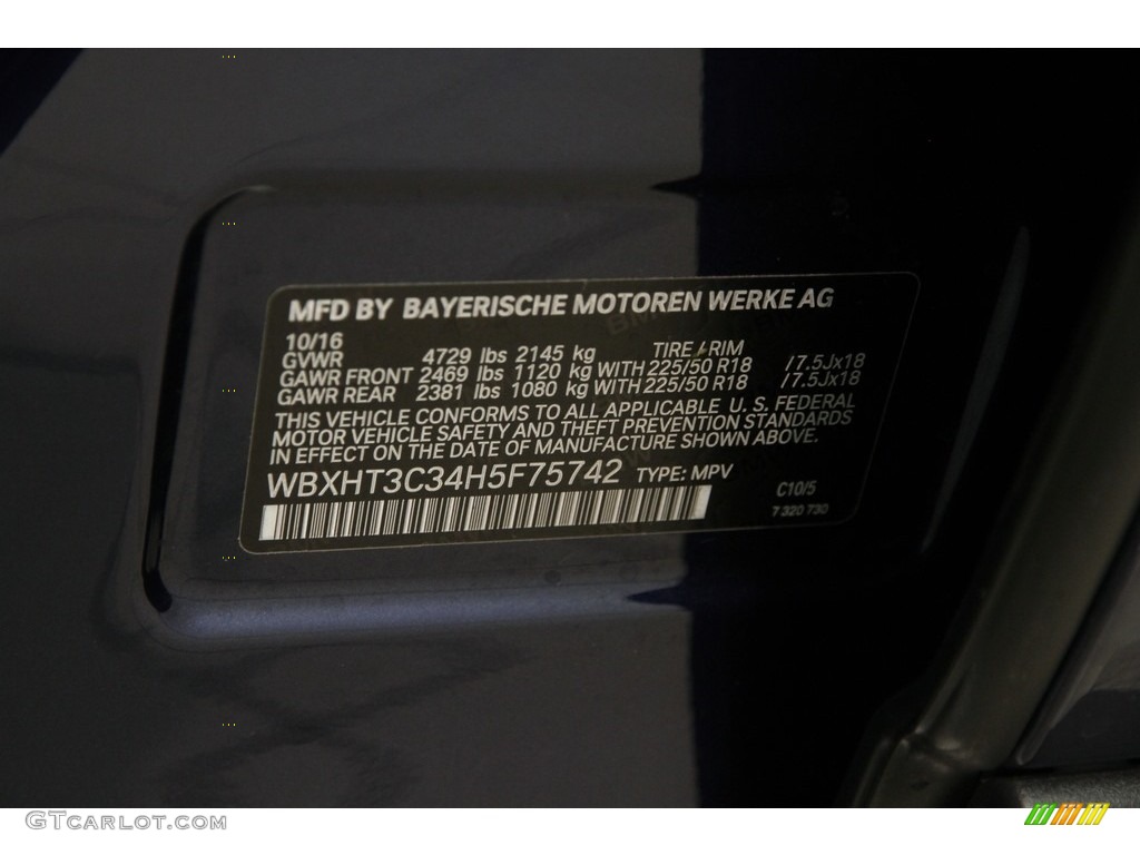 2017 X1 xDrive28i - Mediterranean Blue Metallic / Black photo #25