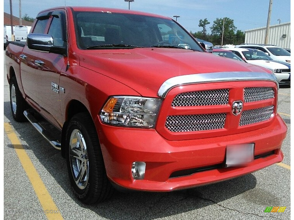 2015 1500 Express Crew Cab 4x4 - Flame Red / Black/Diesel Gray photo #5