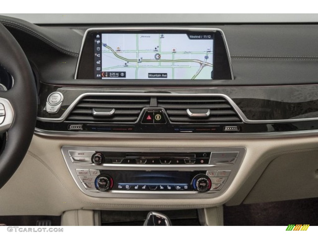 2018 BMW 7 Series 750i Sedan Controls Photo #120540555