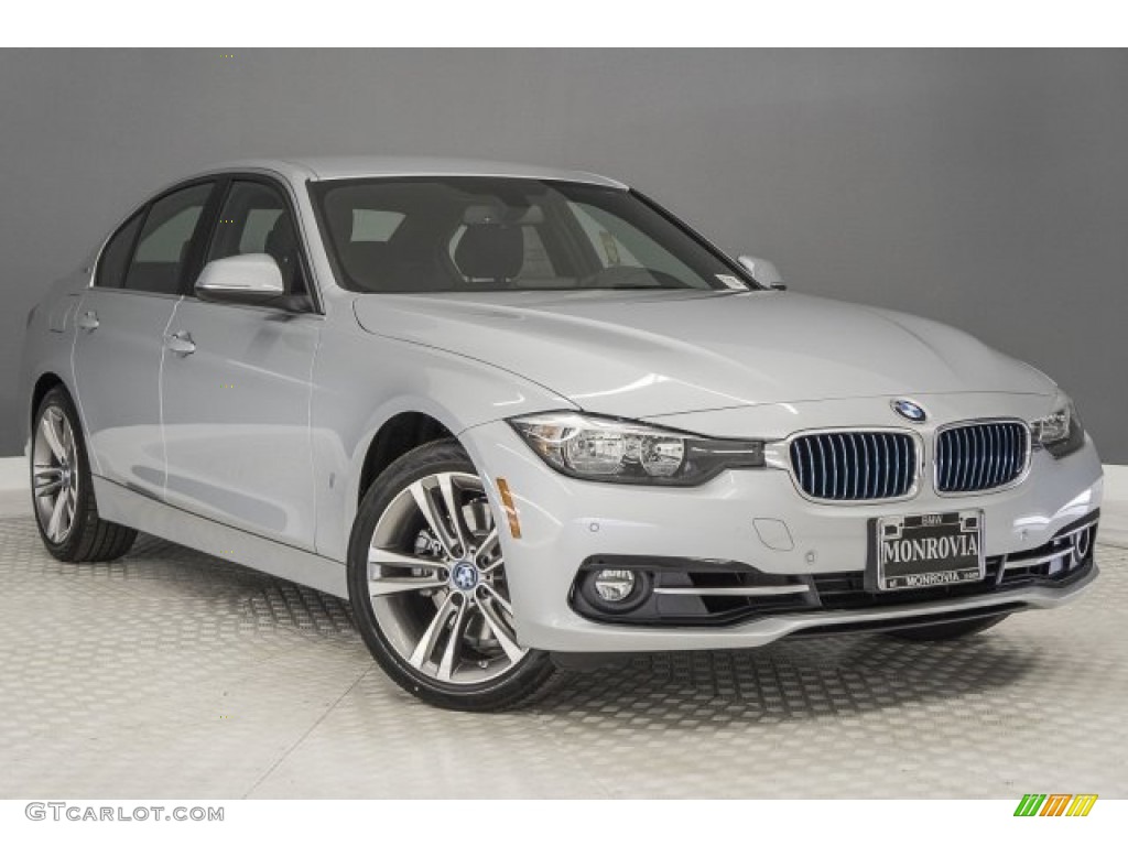 2017 3 Series 330e iPerfomance Sedan - Glacier Silver Metallic / Black photo #12
