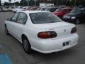 Bright White - Malibu Sedan Photo No. 4