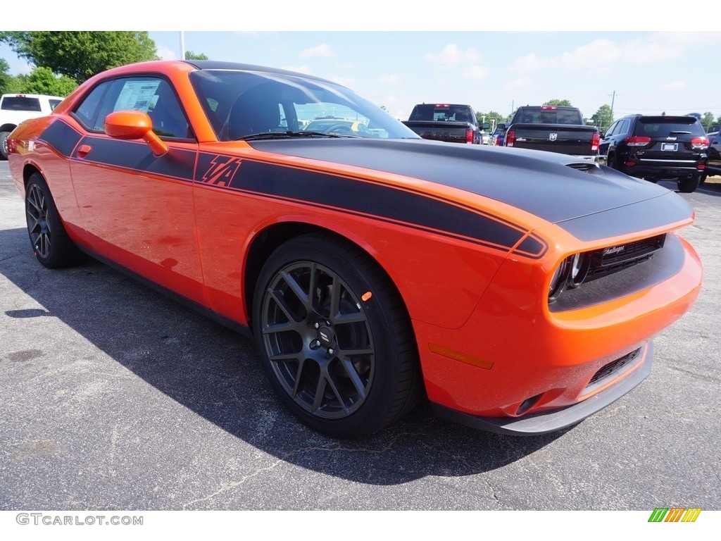 2017 Challenger R/T - Go Mango / Black photo #4