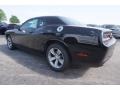 Pitch Black - Challenger SXT Photo No. 2