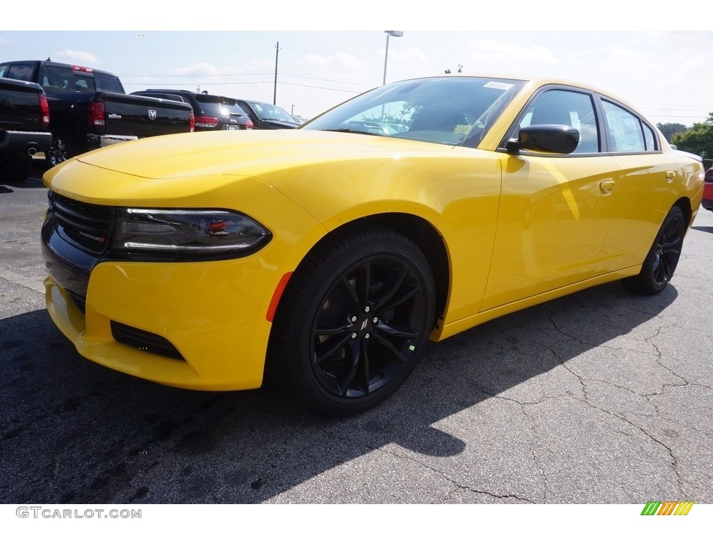 2017 Charger SE - Yellow Jacket / Black photo #1