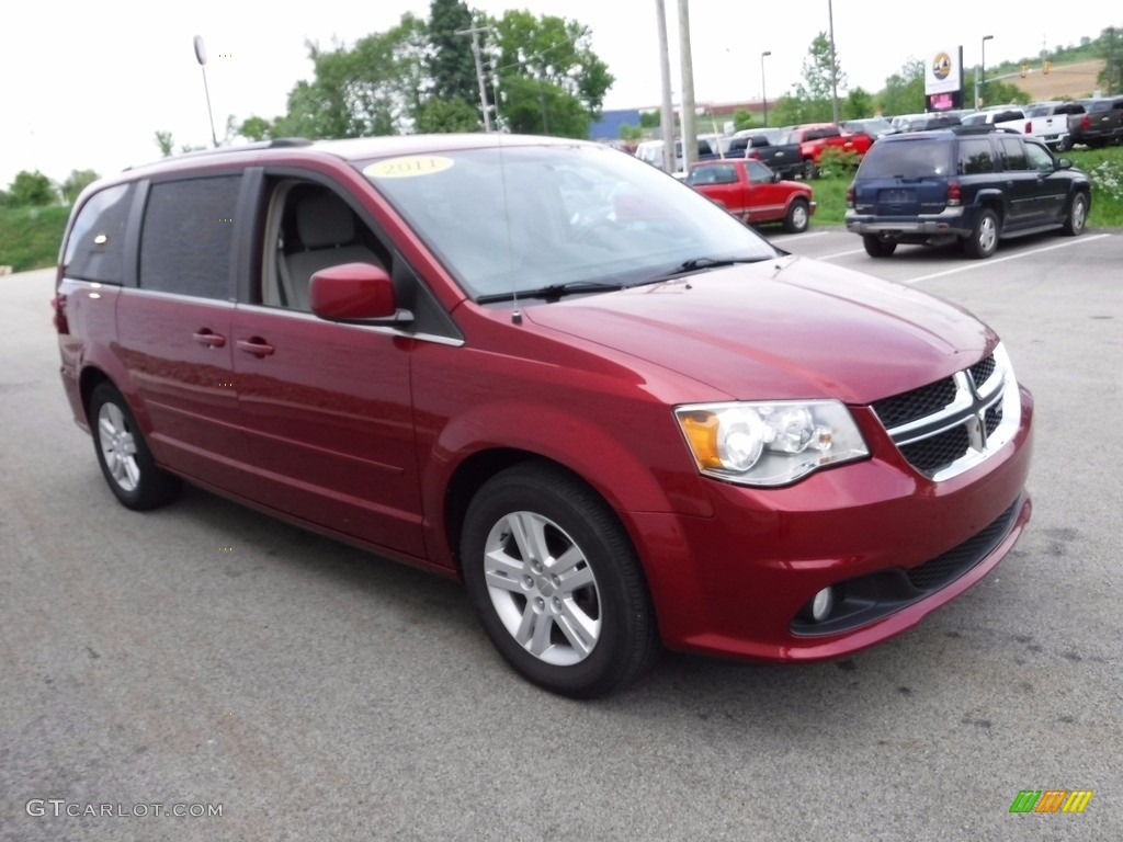 2011 Grand Caravan Crew - Deep Cherry Red Crystal Pearl / Black/Light Graystone photo #6