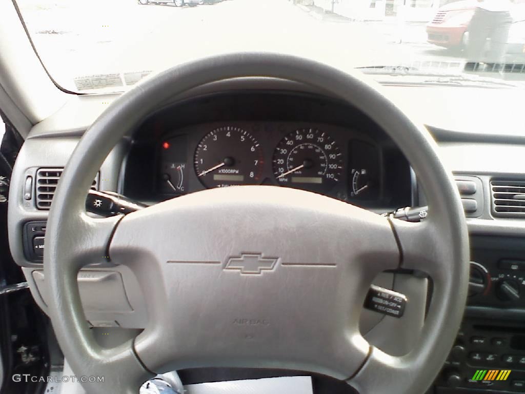 2002 Prizm LSi - Black Metallic / Dark Charcoal photo #15