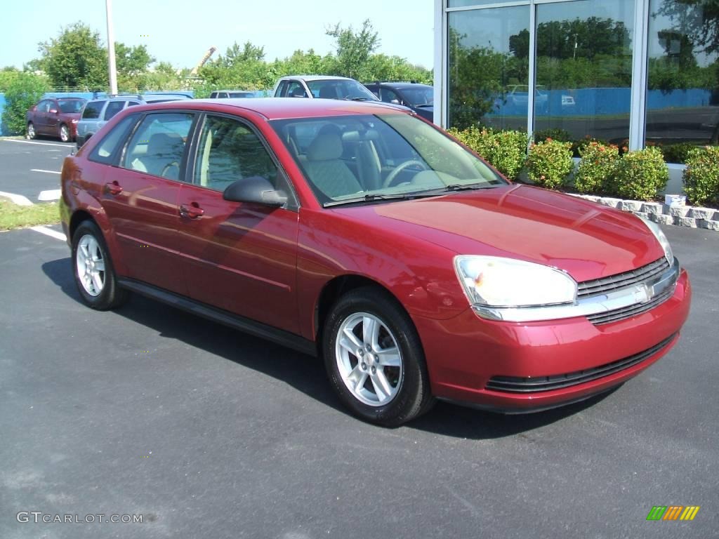 2004 Malibu Maxx LS Wagon - Sport Red Metallic / Neutral photo #3