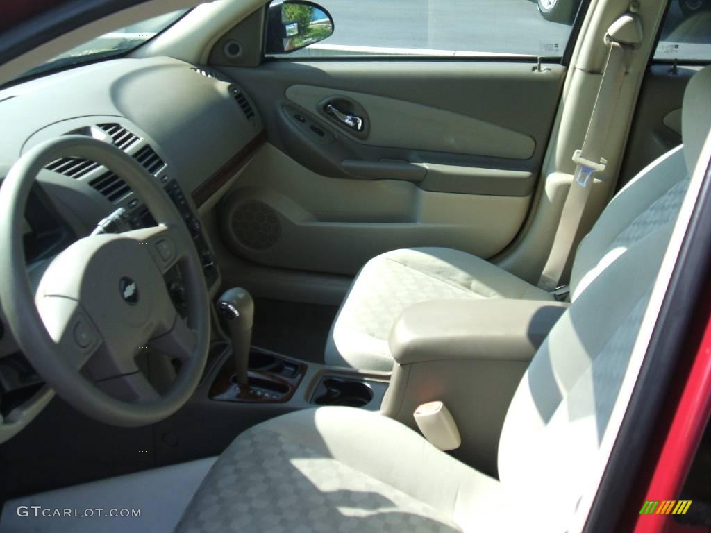 2004 Malibu Maxx LS Wagon - Sport Red Metallic / Neutral photo #8