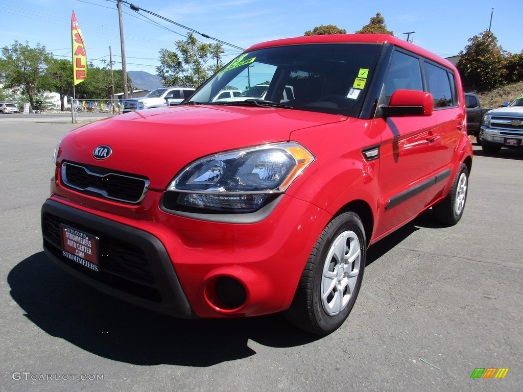 2013 Soul 1.6 - Molten Red / Black Cloth photo #3