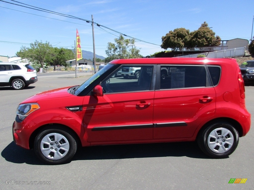 2013 Soul 1.6 - Molten Red / Black Cloth photo #4