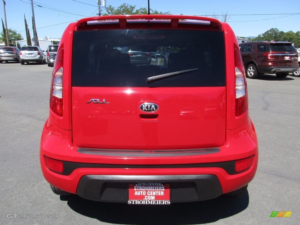 2013 Soul 1.6 - Molten Red / Black Cloth photo #6