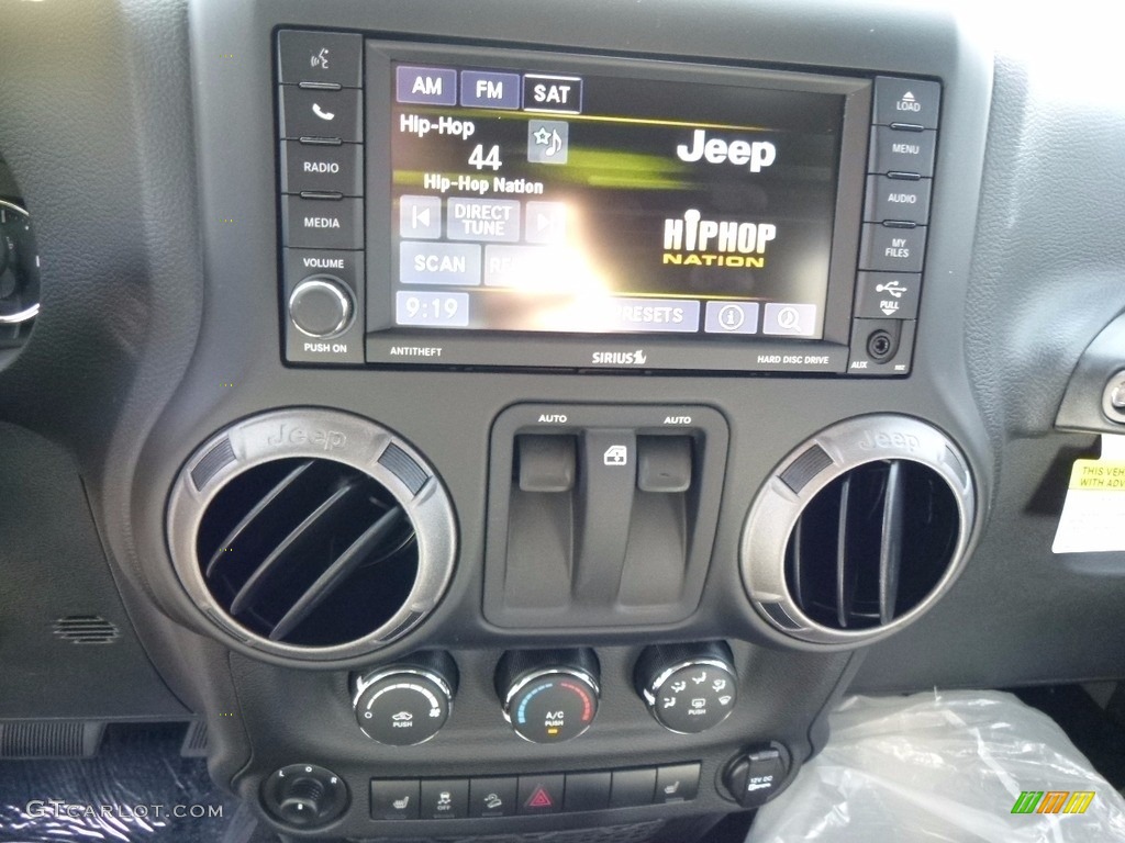 2017 Wrangler Sport 4x4 - Gobi / Black photo #20