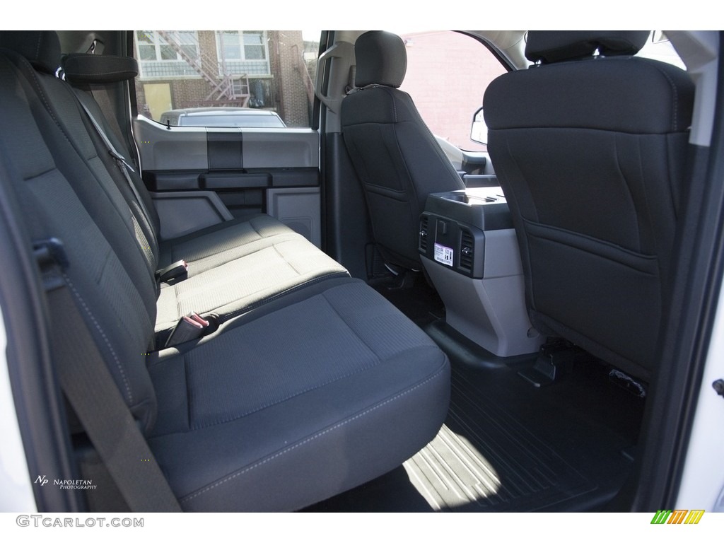2017 F150 XL SuperCrew 4x4 - Oxford White / Black photo #9