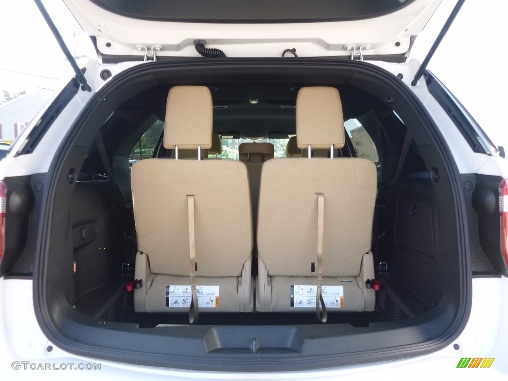 2017 Explorer 4WD - Oxford White / Medium Light Camel photo #7