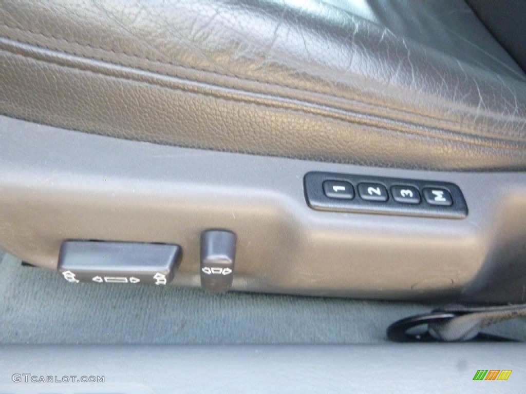 2002 9-3 SE Convertible - Cosmic Blue Metallic / Charcoal Gray photo #17