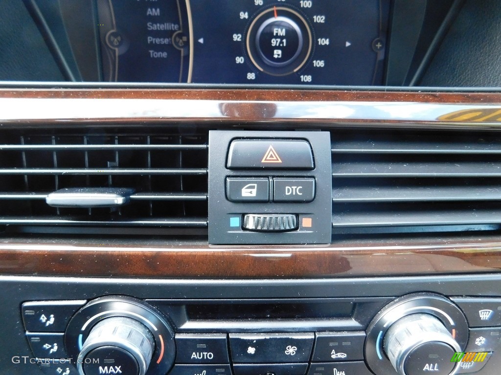 2011 3 Series 335i xDrive Coupe - Alpine White / Cream Beige photo #26