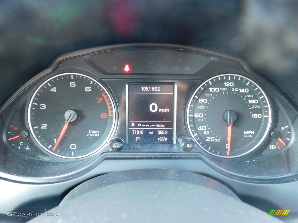 2011 Q5 2.0T quattro - Deep Sea Blue Pearl Effect / Black photo #19