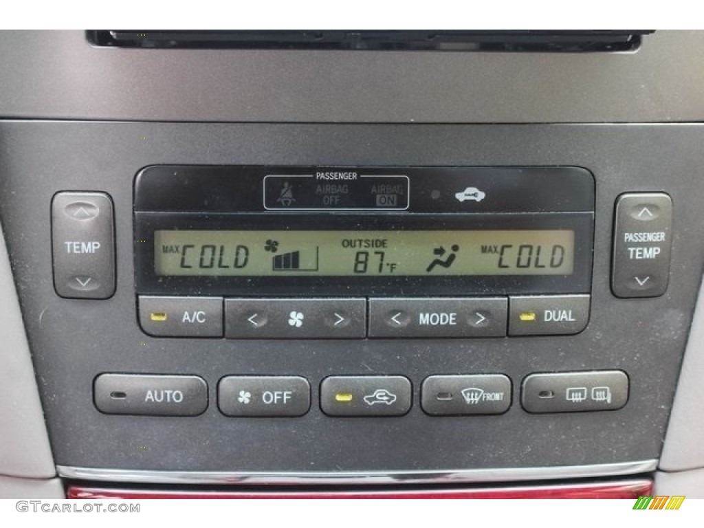 2004 ES 330 - Millennium Silver Metallic / Light Charcoal photo #31