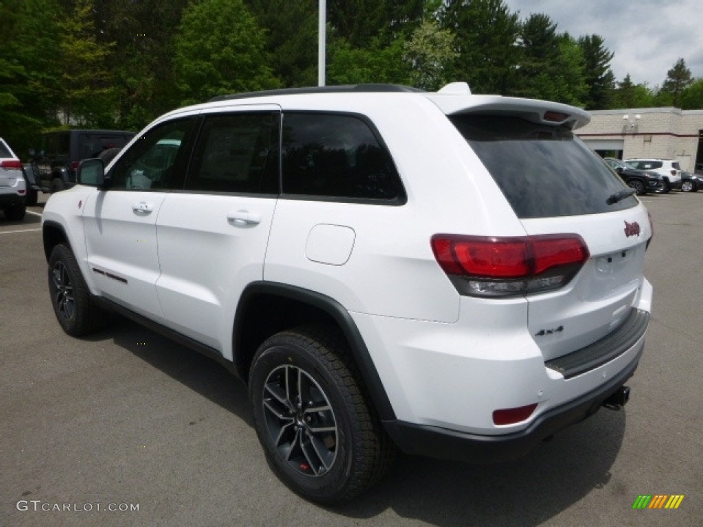 2017 Grand Cherokee Trailhawk 4x4 - Bright White / Black photo #3