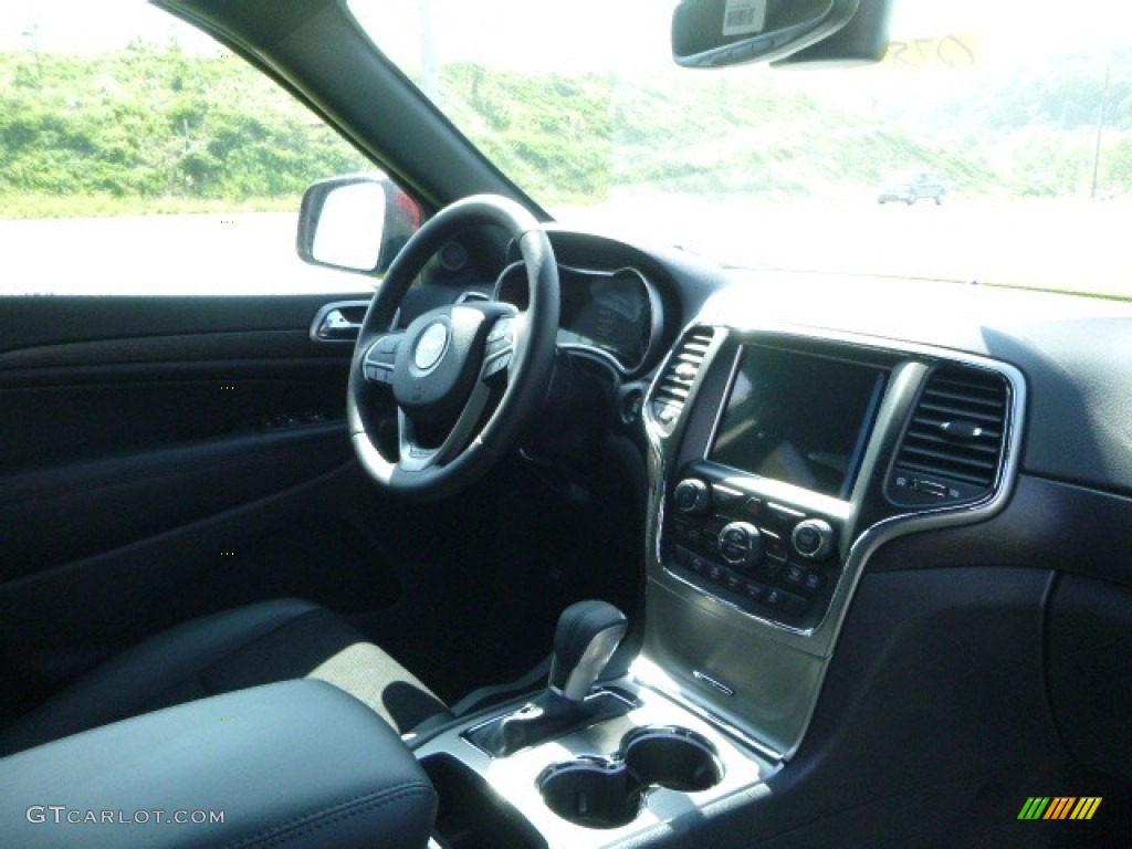 2017 Grand Cherokee Laredo 4x4 - Velvet Red Pearl / Black photo #10