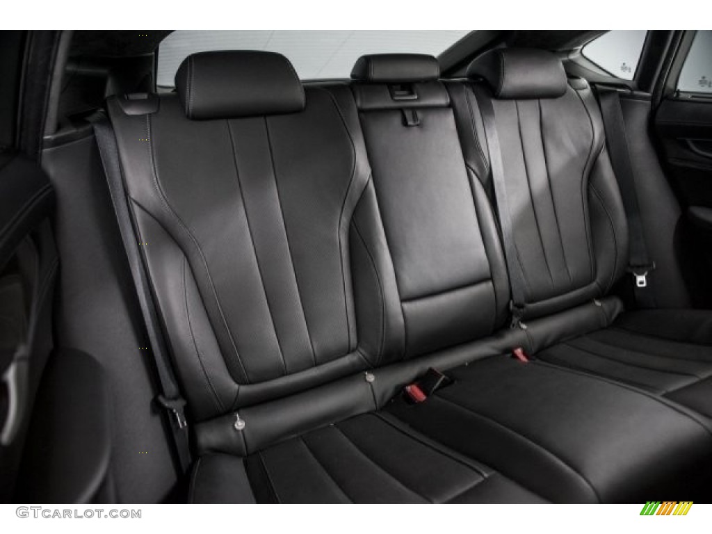 2016 X6 M  - Alpine White / Black photo #28