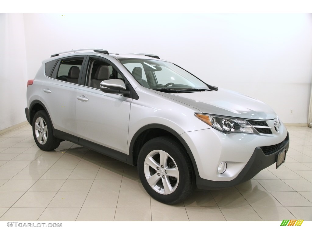 2014 RAV4 XLE AWD - Classic Silver Metallic / Ash photo #1