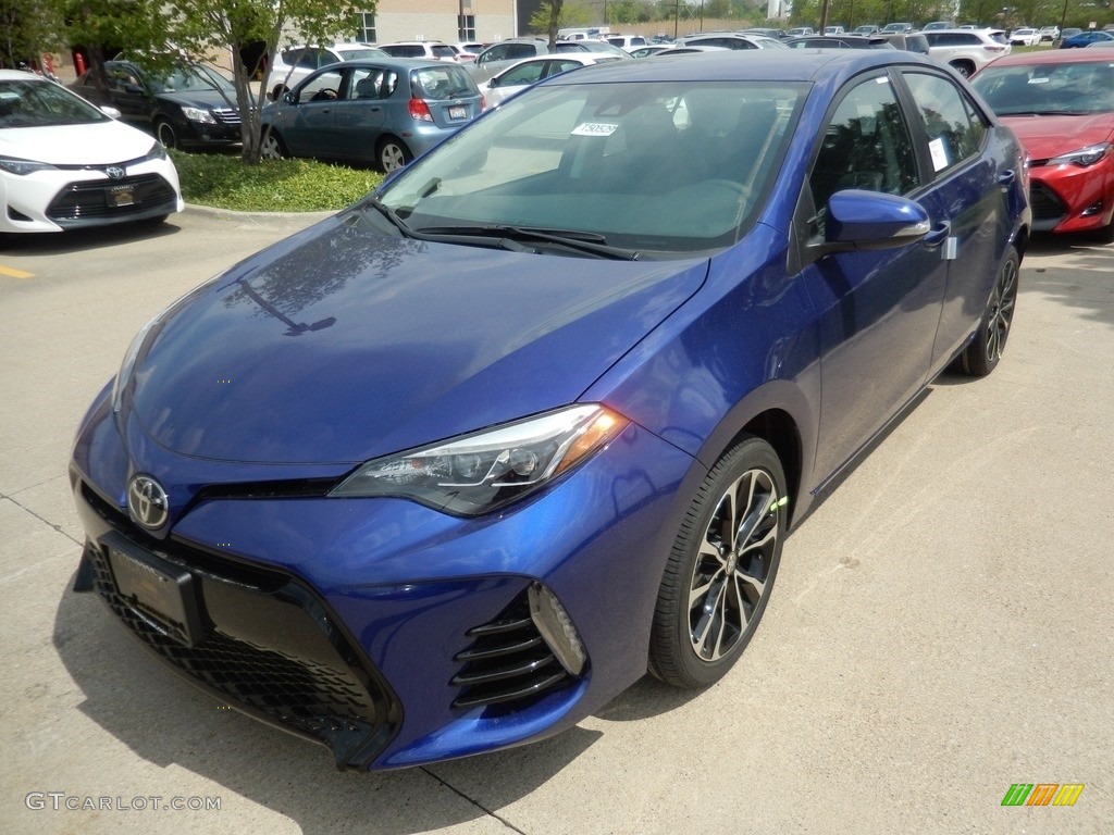 2017 Corolla SE - Blue Crush Metalic / Black photo #1