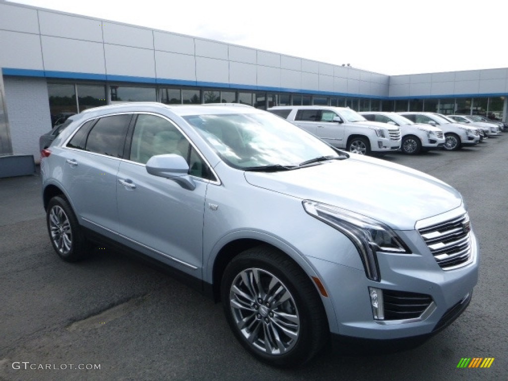 Radiant Silver Metallic Cadillac XT5