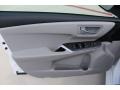 Super White - Camry LE Photo No. 8