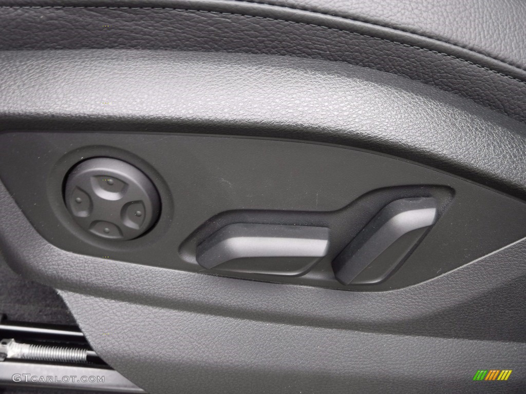 2017 Audi Q7 2.0T quattro Premium Controls Photo #120582991