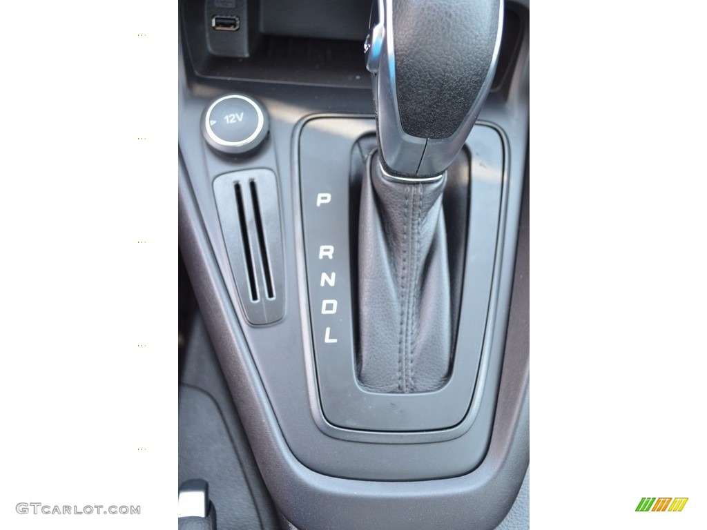 2017 Ford Focus S Sedan Transmission Photos
