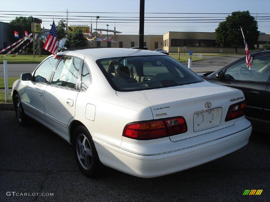 1999 Avalon XLS - White Diamond Pearl / Ivory photo #2