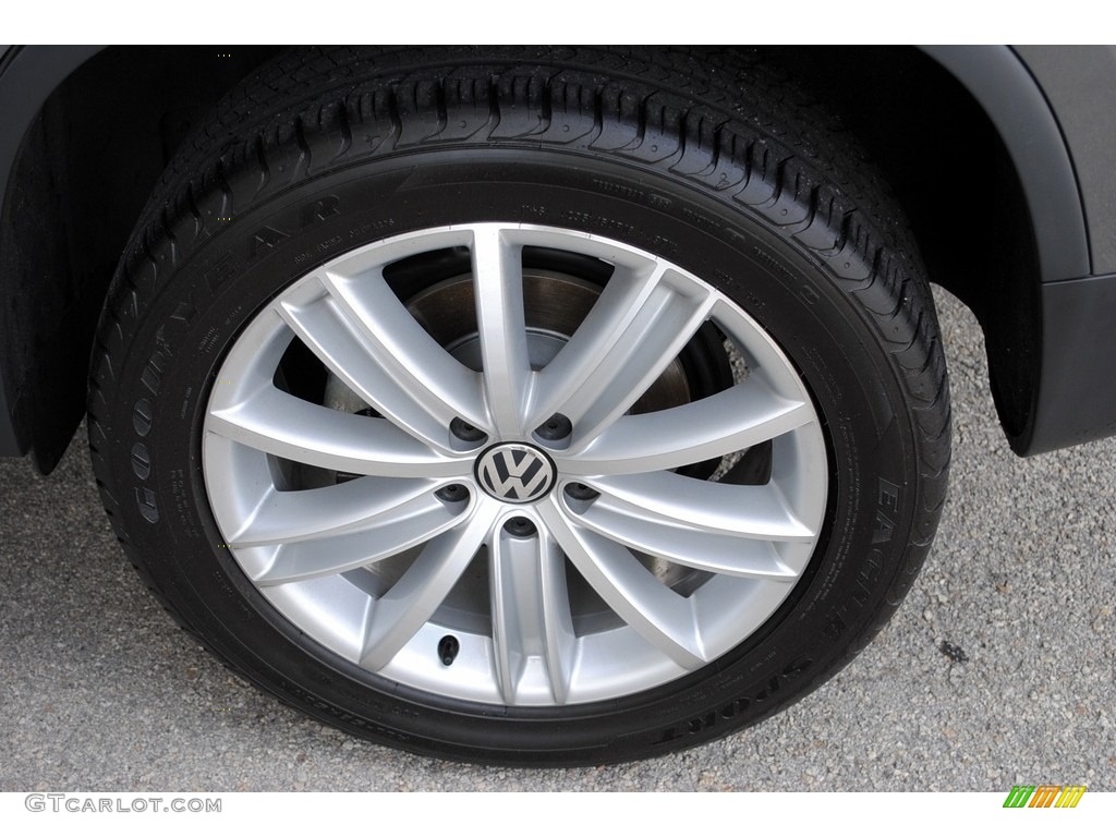 2016 Tiguan SE - Pepper Gray Metallic / Charcoal photo #11