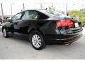 Black - Jetta SE Sedan Photo No. 7