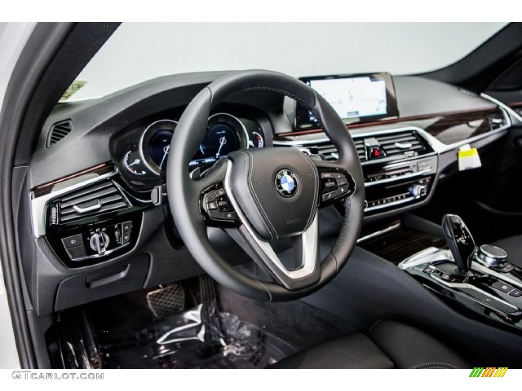 2017 5 Series 530i Sedan - Glacier Silver Metallic / Black photo #5