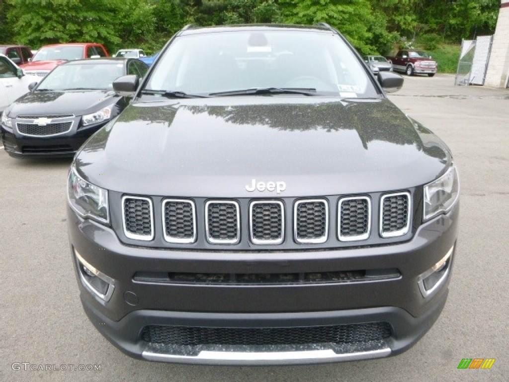2017 Compass Limited 4x4 - Granite Crystal Metallic / Black photo #12