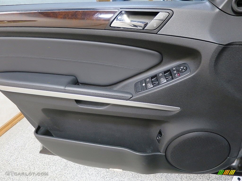 2011 ML 350 4Matic - Palladium Silver Metallic / Black photo #17