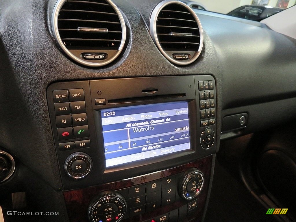 2011 ML 350 4Matic - Palladium Silver Metallic / Black photo #21