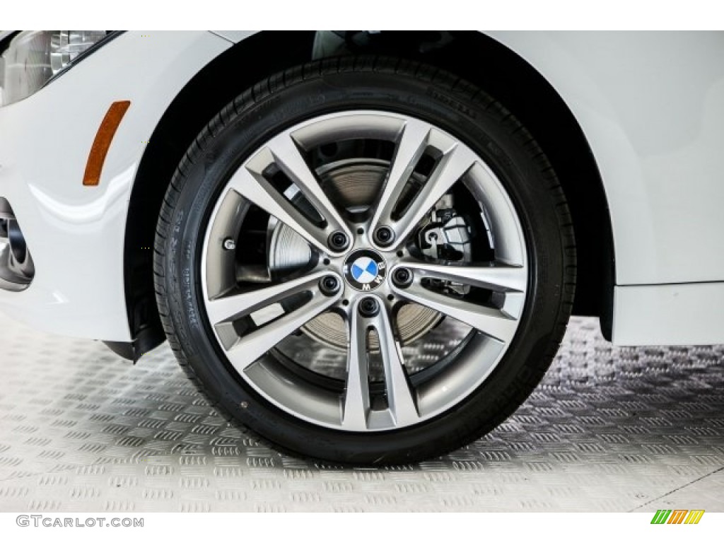 2017 3 Series 330i Sedan - Alpine White / Black photo #9