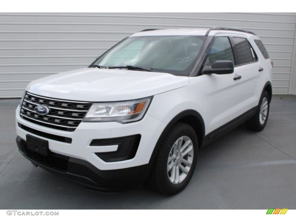 2017 Explorer FWD - Oxford White / Medium Light Camel photo #3