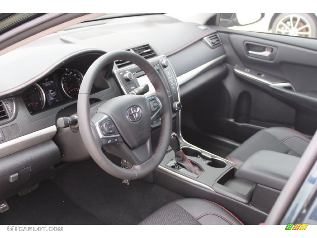 2017 Camry SE - Cosmic Gray Mica / Black photo #9