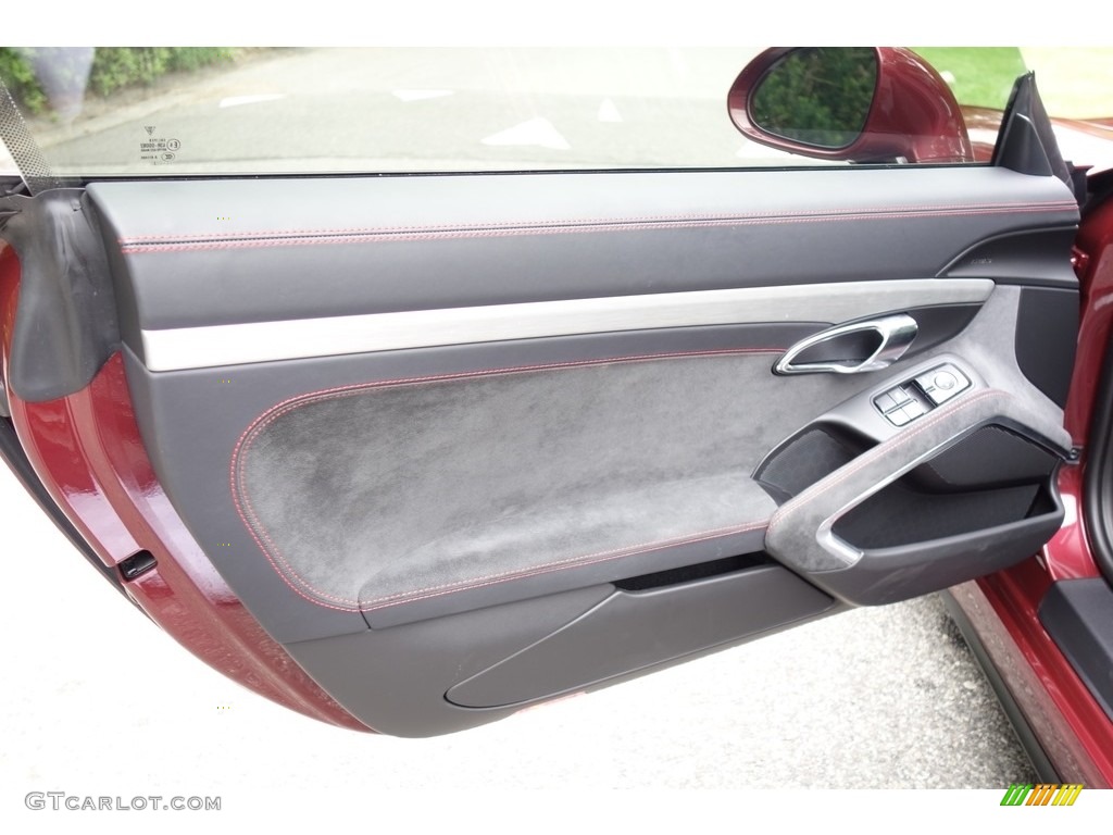 2015 Porsche 911 GT3 Door Panel Photos