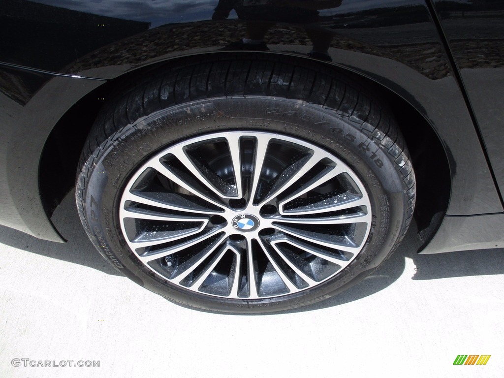 2017 5 Series 530i xDrive Sedan - Jet Black / Black photo #3