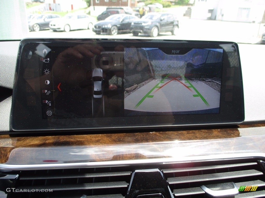 2017 5 Series 530i xDrive Sedan - Jet Black / Black photo #17