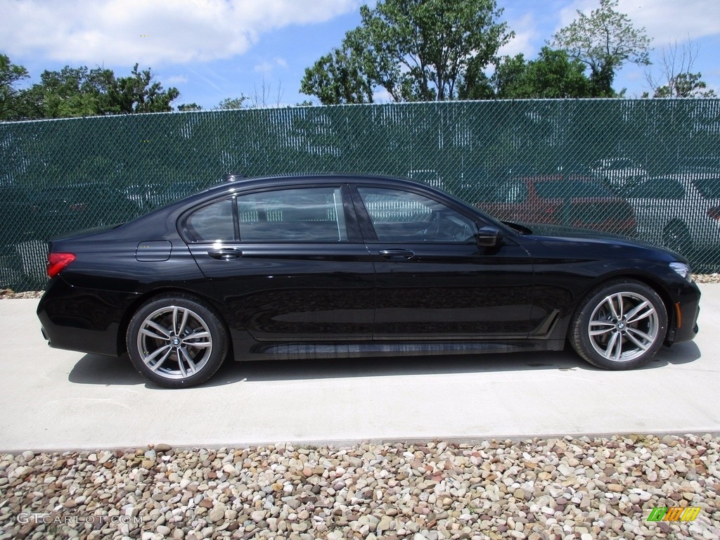 2018 7 Series 740i xDrive Sedan - Black Sapphire Metallic / Black photo #2